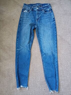 American Eagle Outfitters Strigid Blue Jeans